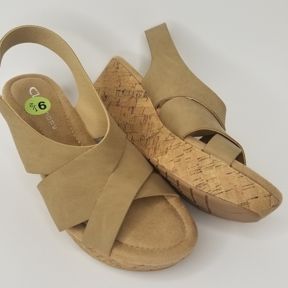 New CL Chinese Laundry WEDGES MEMORY FOAM - Picture 5 of 6